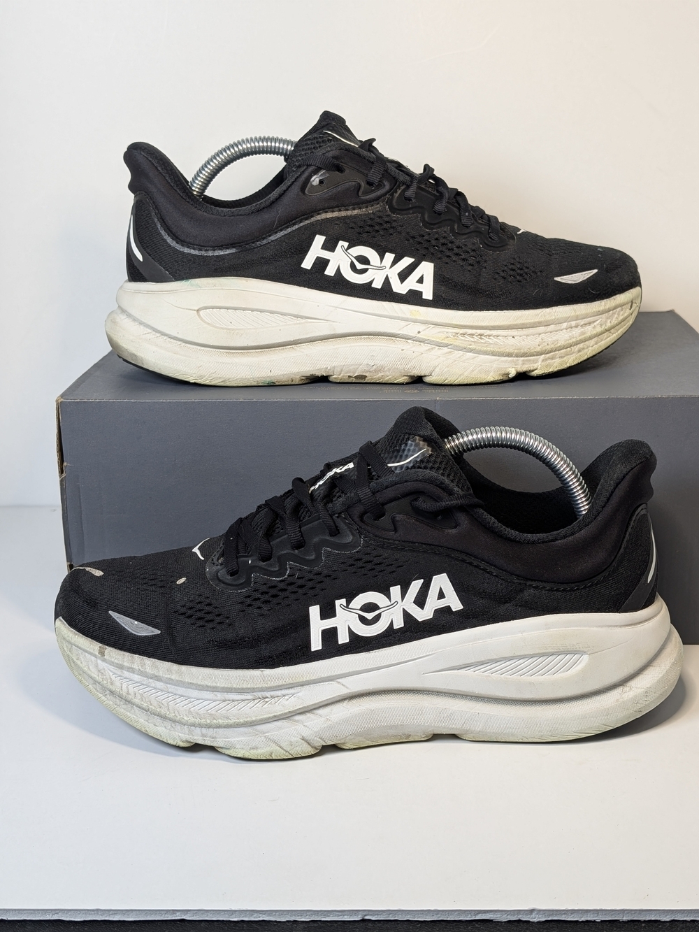 Hoka One One Bondi 8 Women's Size 9 Black White Cushioned Running Shoes